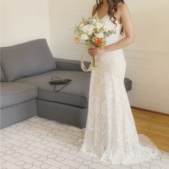 Lulu's Wedding dress - Picture 2 of 2